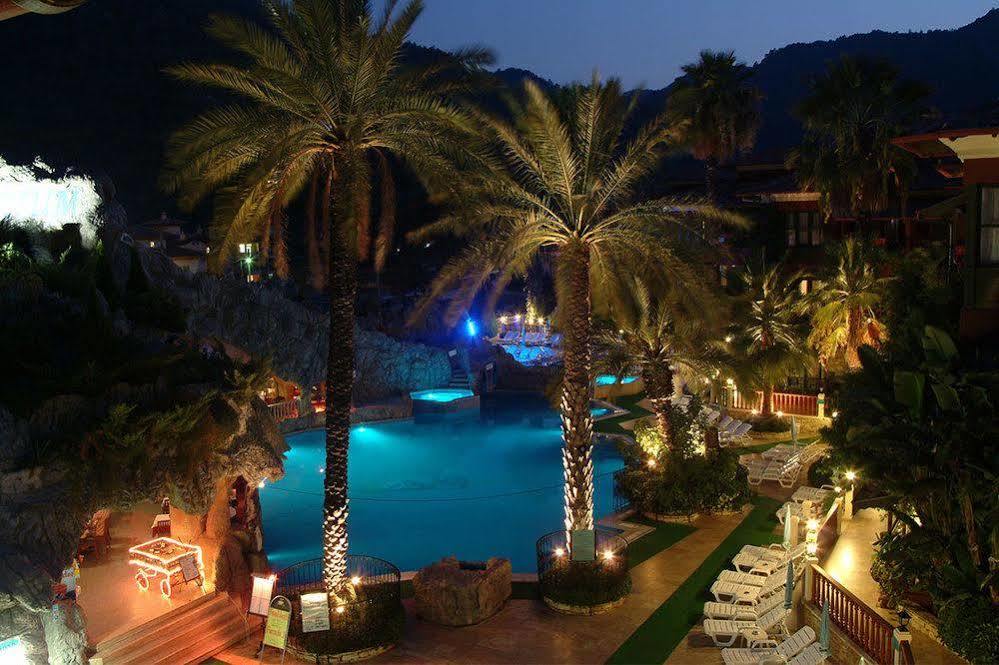 Grand Aquarium Apart İcmeler Εξωτερικό φωτογραφία