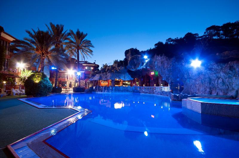 Grand Aquarium Apart İcmeler Εξωτερικό φωτογραφία
